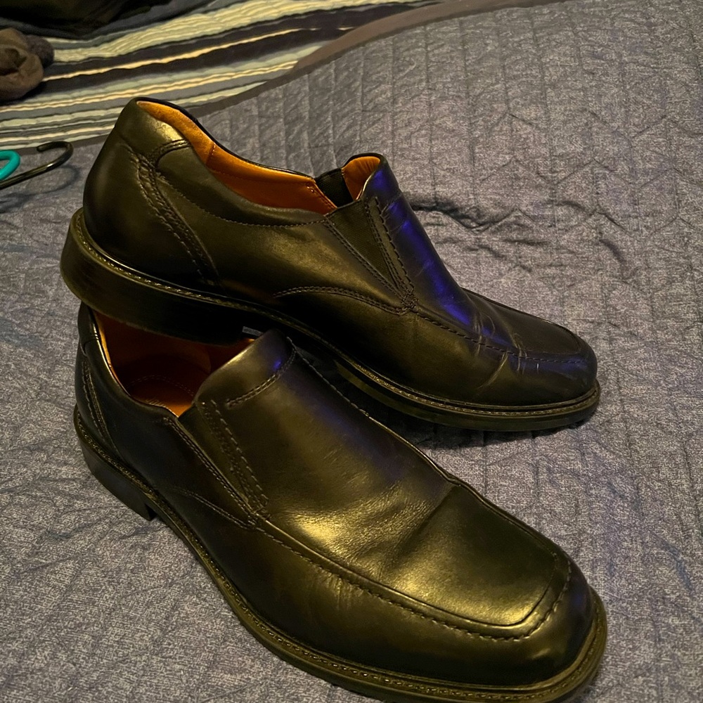 Black Johnston & Murphy loafers - 10.5